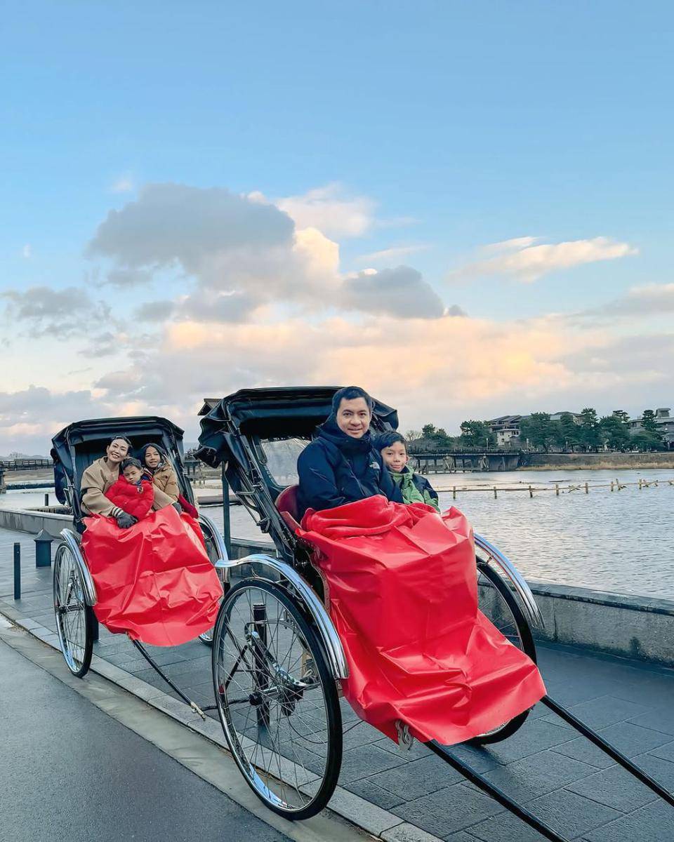 potret keluarga Ayu Dewi (instagram.com/mrsayudewi)