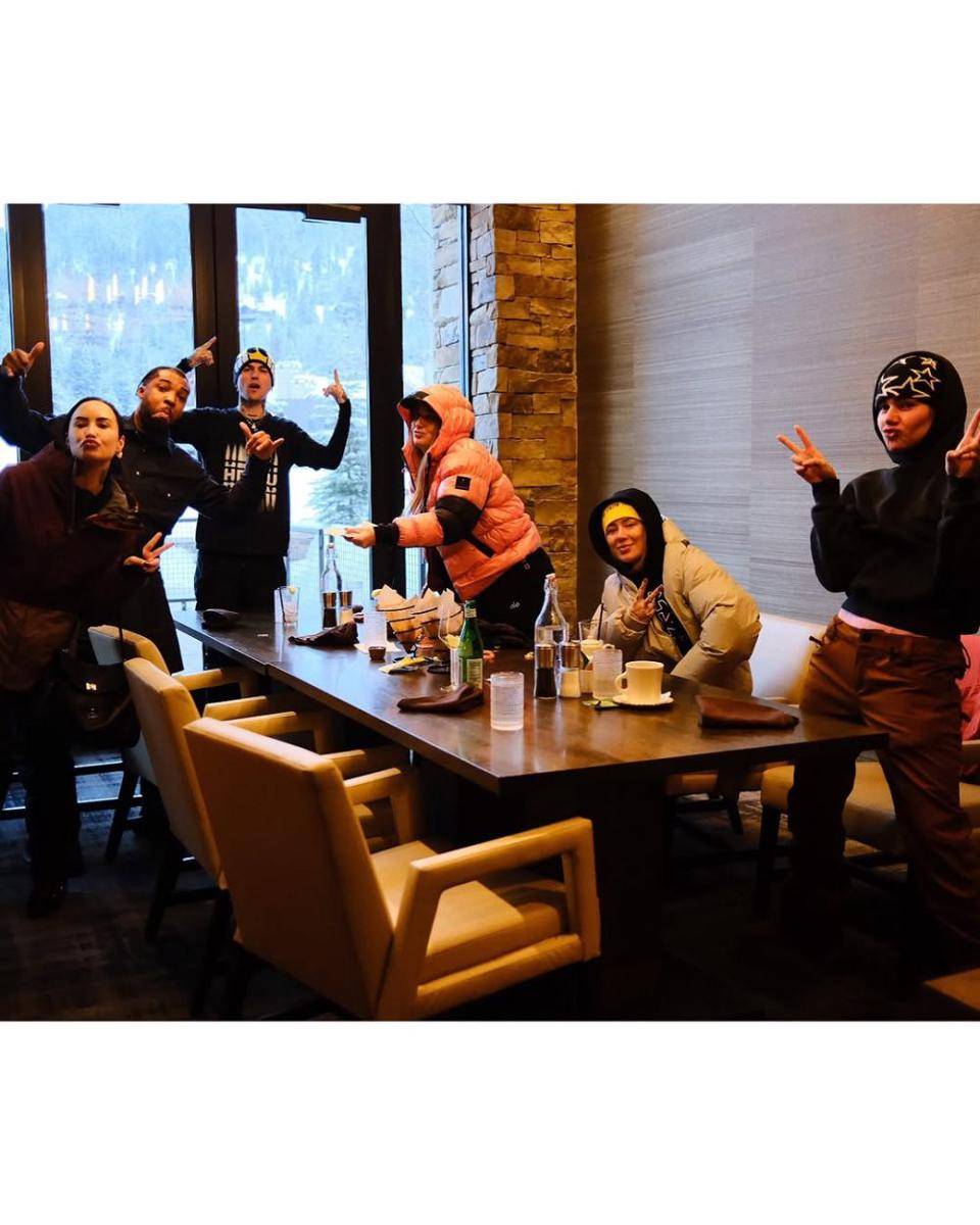 potret perayaan tahun baru Demi Lovato (instagram.com/ddlovato)