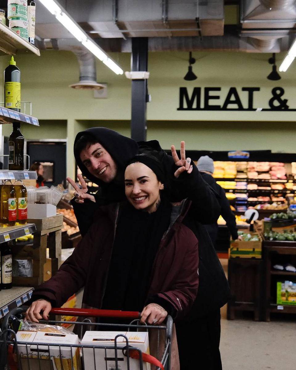 potret perayaan tahun baru Demi Lovato (instagram.com/ddlovato)