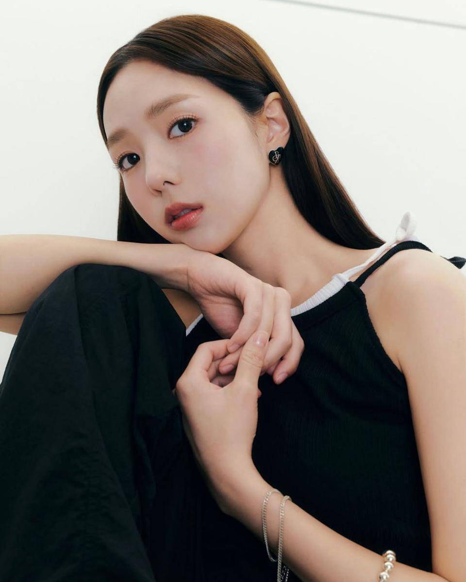 Chae Soo Bin (instagram.com/soobinms)