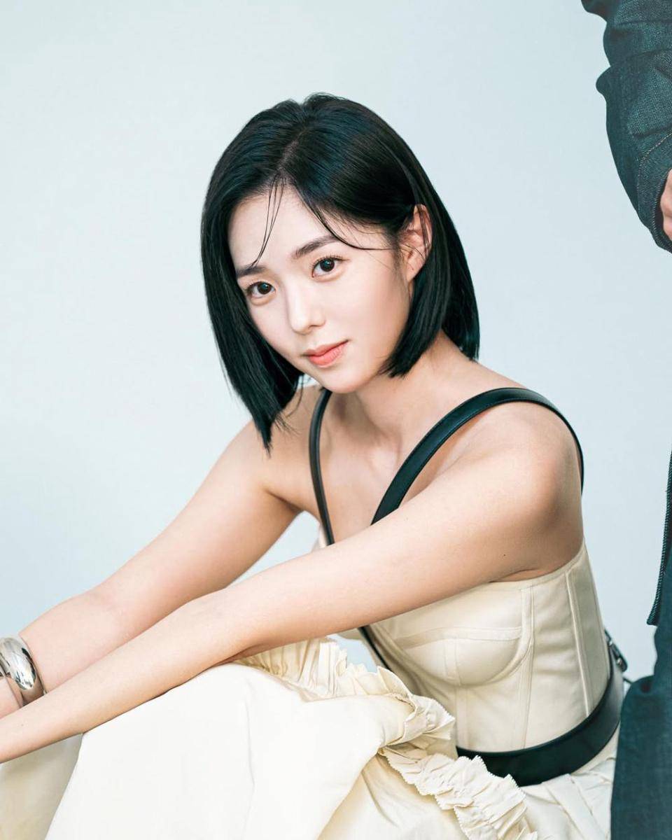 Chae Soo Bin (instagram.com/soobinms)