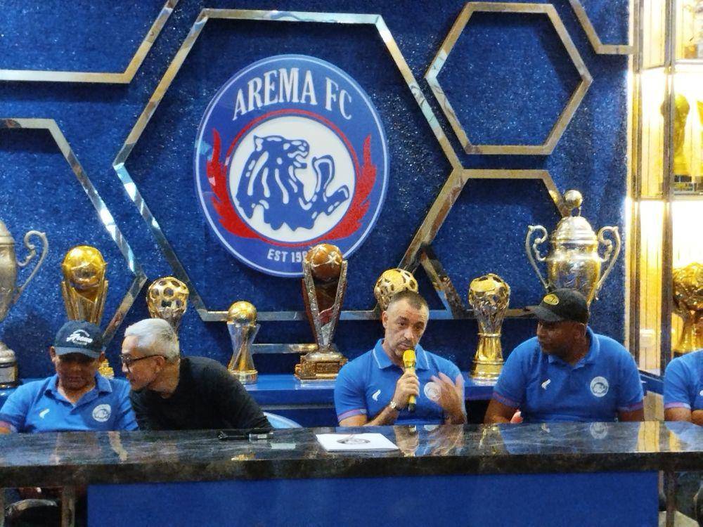 Perkenalan Pelatih Baru Arema FC, Ze Gomes. (IDN Times/Rizal Adhi Pratama)
