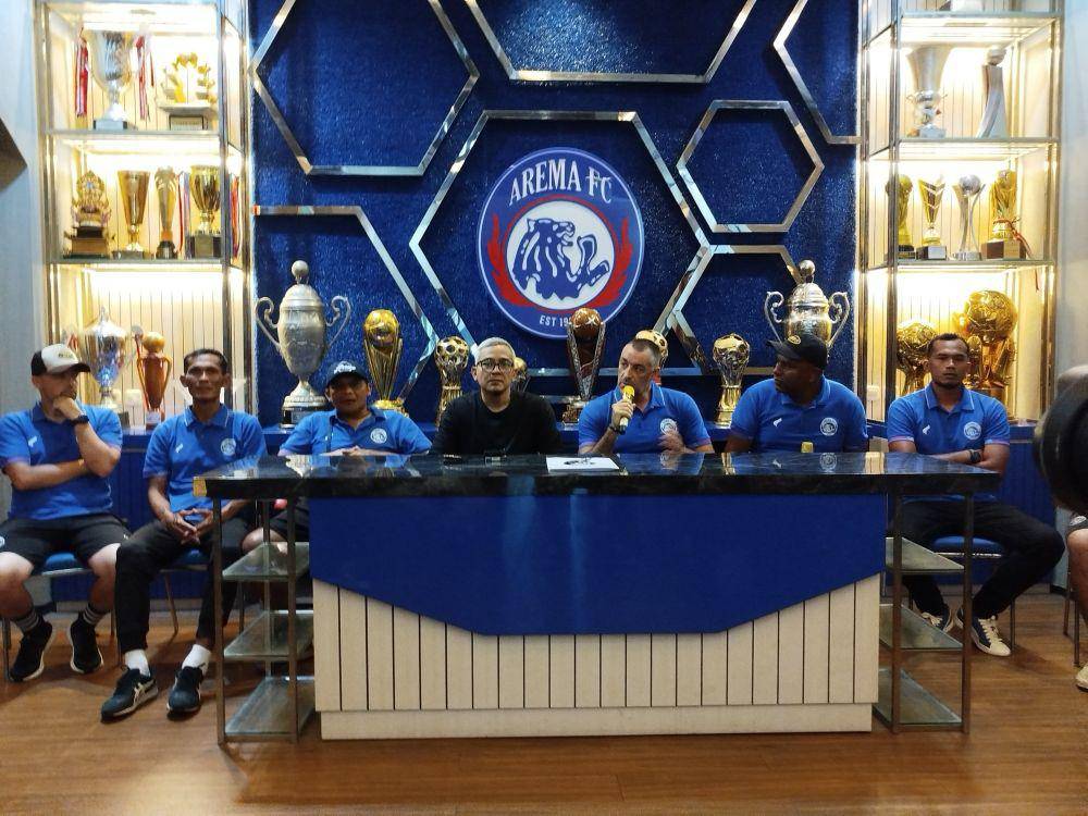 Perkenalan Pelatih baru Arema FC, Ze Gomes. (IDN Times/Rizal Adhi Pratama)