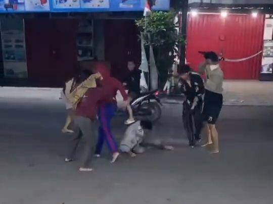 Tawuran antar dua kelompok terjadi di Tambun Bekasi. (Istimewa)