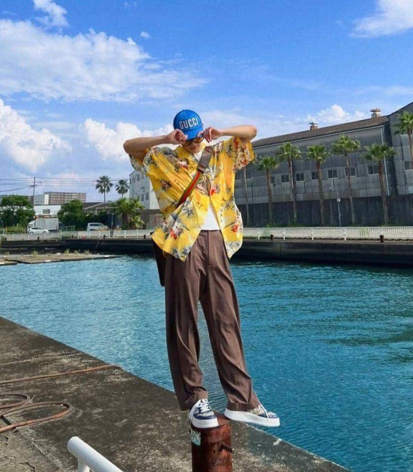 ide summer outfit ala Taeyong NCT (instagram.com/taeoxo_nct)