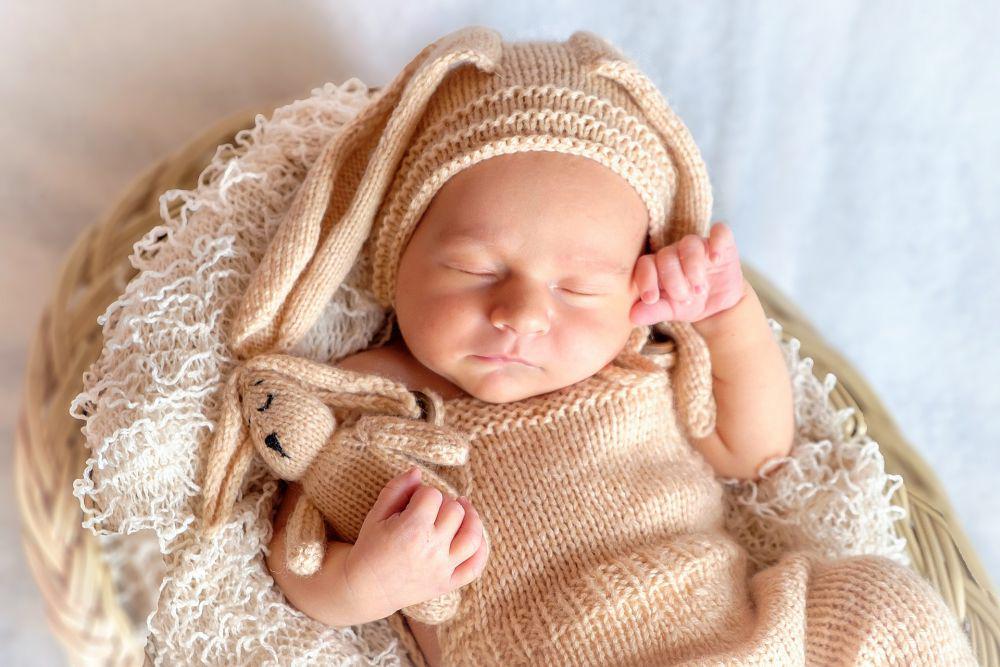 8 Ide Nama Bayi Bahasa Skotlandia Bermakna Mulia, Anti Mainstream