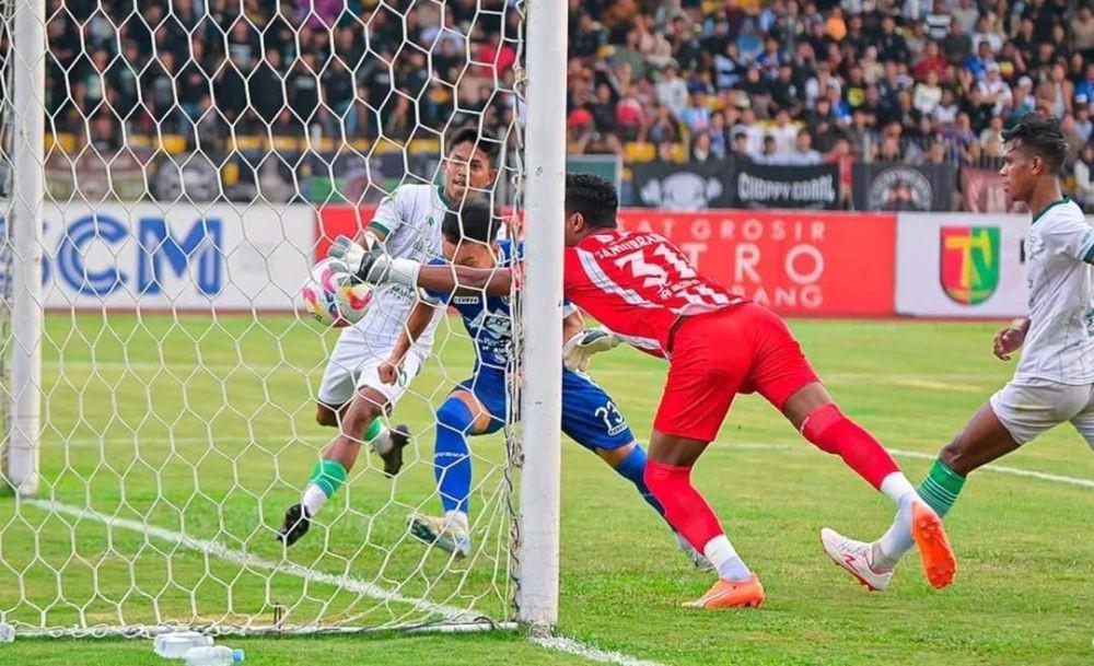 Blunder Kiper PSMS, Nil Maizar: Seharusnya Gak Perlu Terjadi