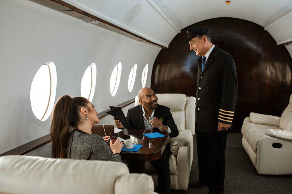Etika Naik Pesawat First Class dan Business Class untuk Pertama Kali