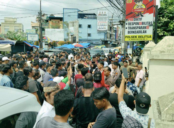 Polsek Delitua Didemo Warga, Minta 2 Tahanan Dibebaskan