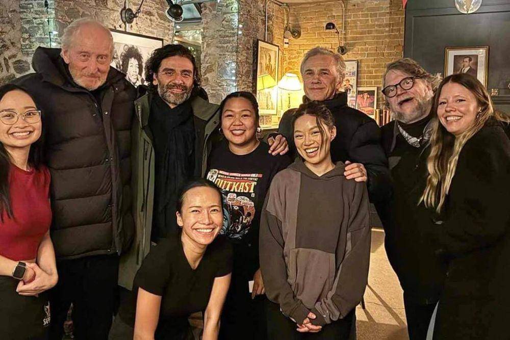 Guillermo del Toro dan para cast Frankenstein (Instagram.com/paitoronto)