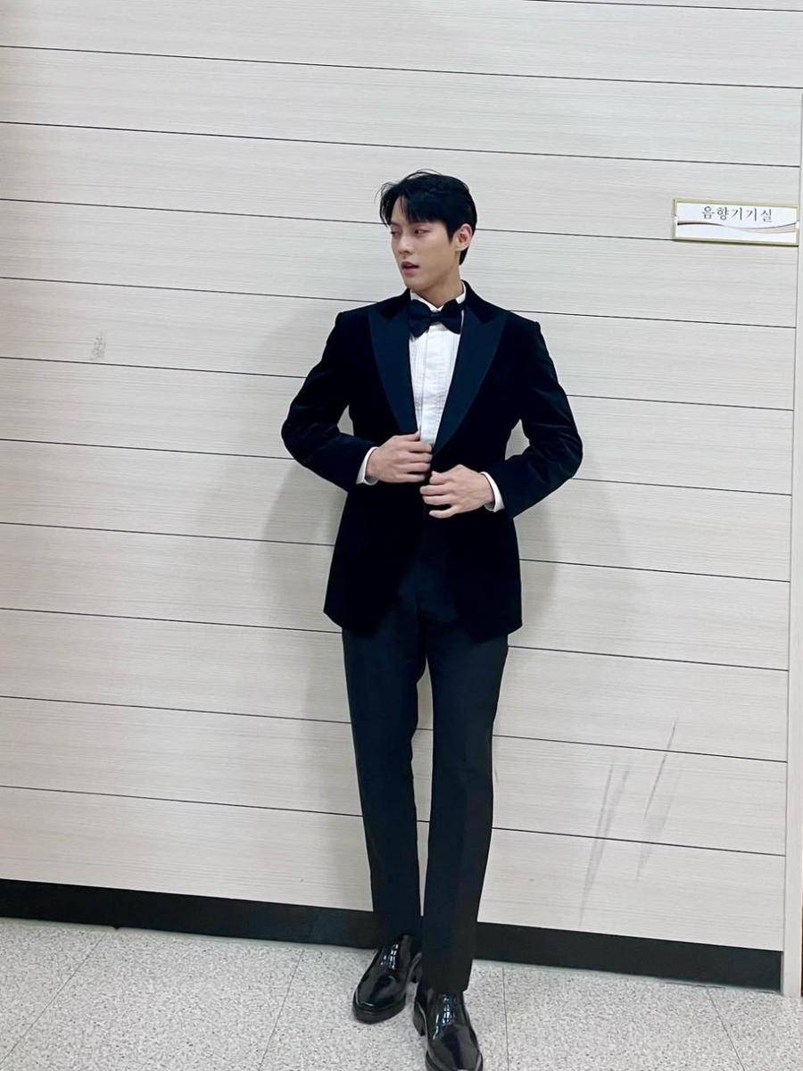 potret Minhyuk BTOB (instagram.com/hutazone)