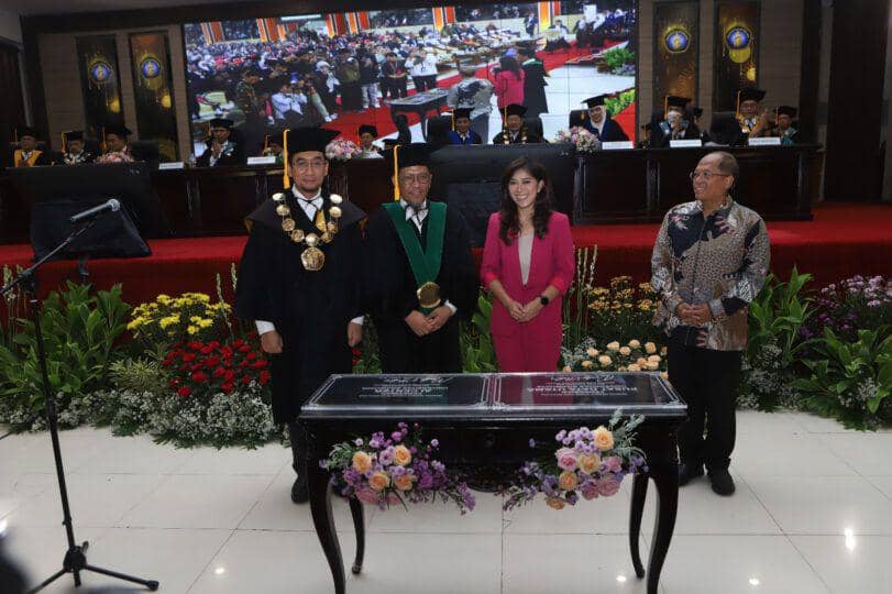 Menteri Komdigi, Meutya Hafid saat mengunjungi UB. (Dok. Humas UB)