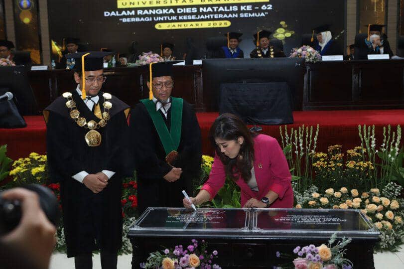 Menteri Komdigi, Meutya Hafid saat mengunjungi UB. (Dok. Humas UB)