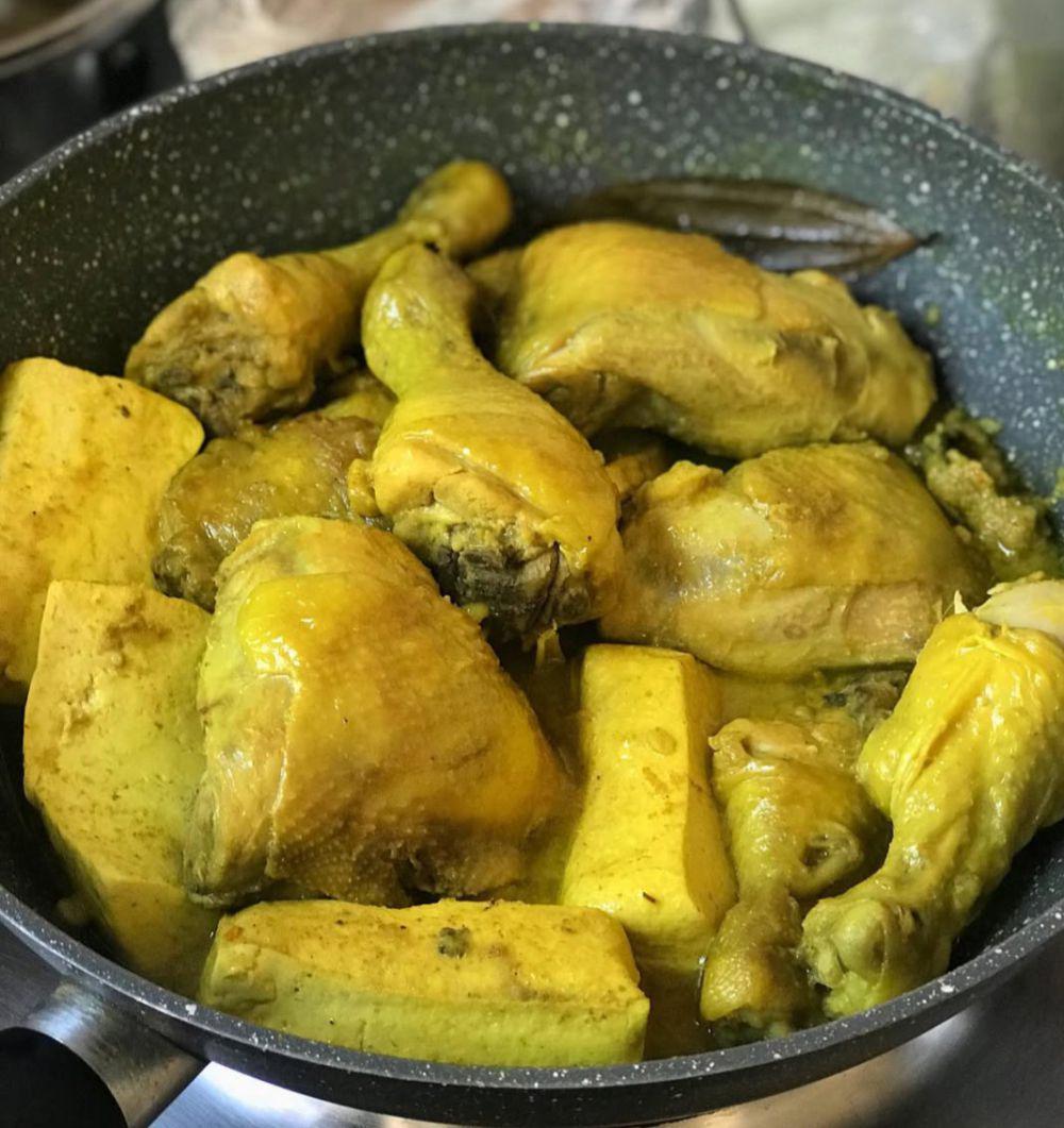 Resep Ayam Bumbu Kuning tanpa Santan yang Segar dan Berbumbu