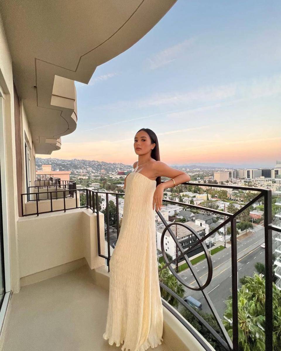 inspirasi dress pesta ala Beby Tsabina (instagram.com/bebytsabina)
