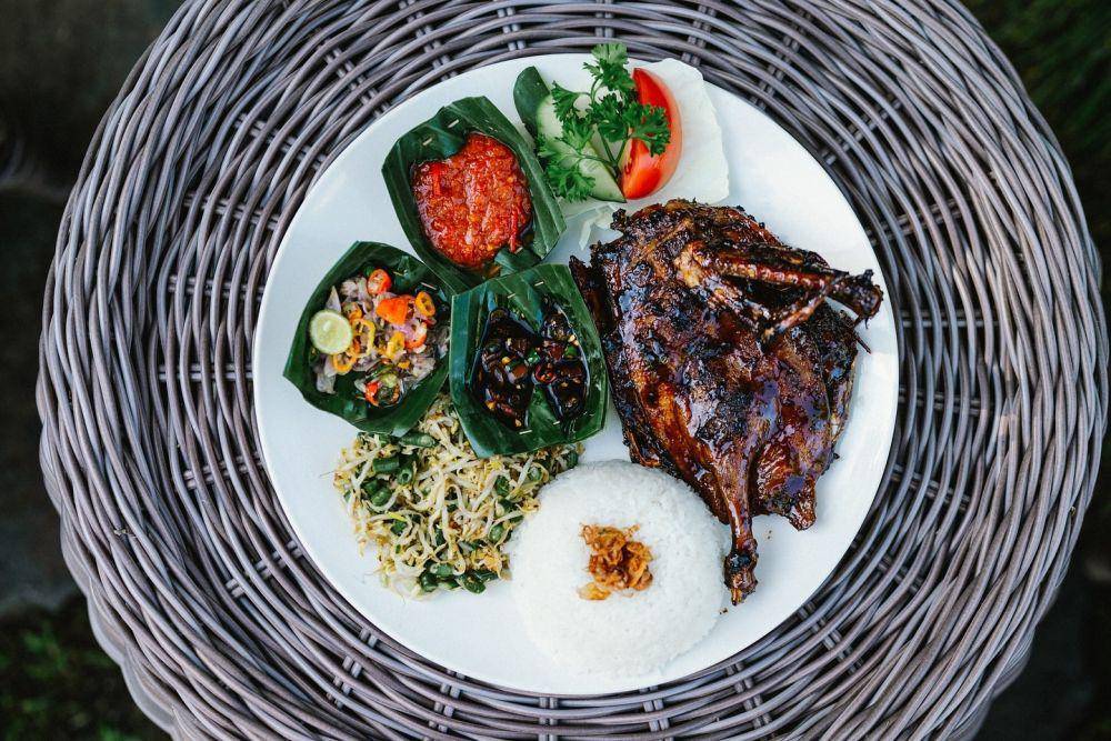 Potret menu Tepi Sawah Grilled Duck di Bebek Tepi Sawah Bali (instagram.com/bebektepisawah)