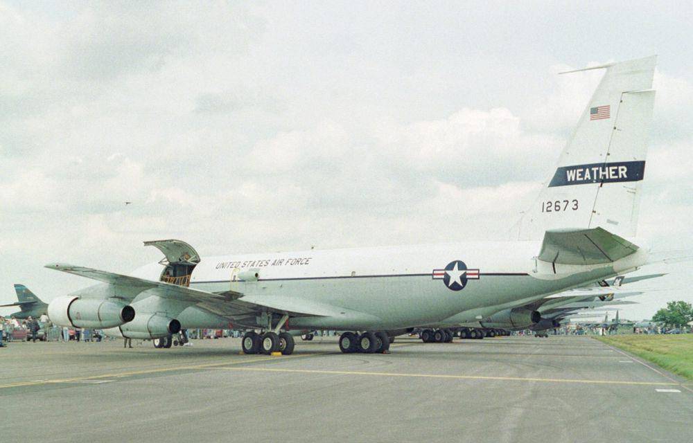 potret pesawat WC-135B AU AS di acara RIAT Airshow, Inggris pada tahun 1993 silam (commons.wikimedia.org/Andrew Thomas)