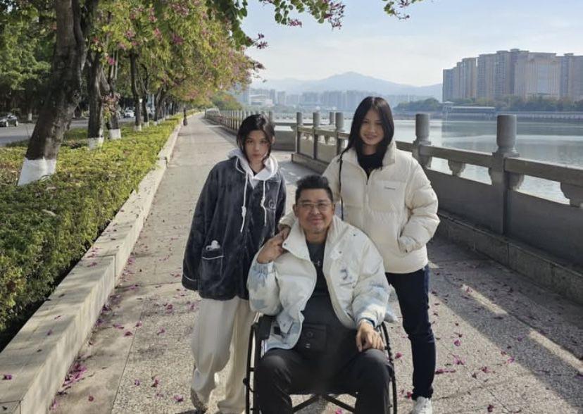 7 Potret Kenangan Alvin Lim Bersama Keluarga sebelum Meninggal Dunia