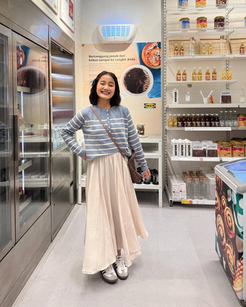 referensi pleated skirt ala Jesica Ceren (instagram.com/jesicaceren)