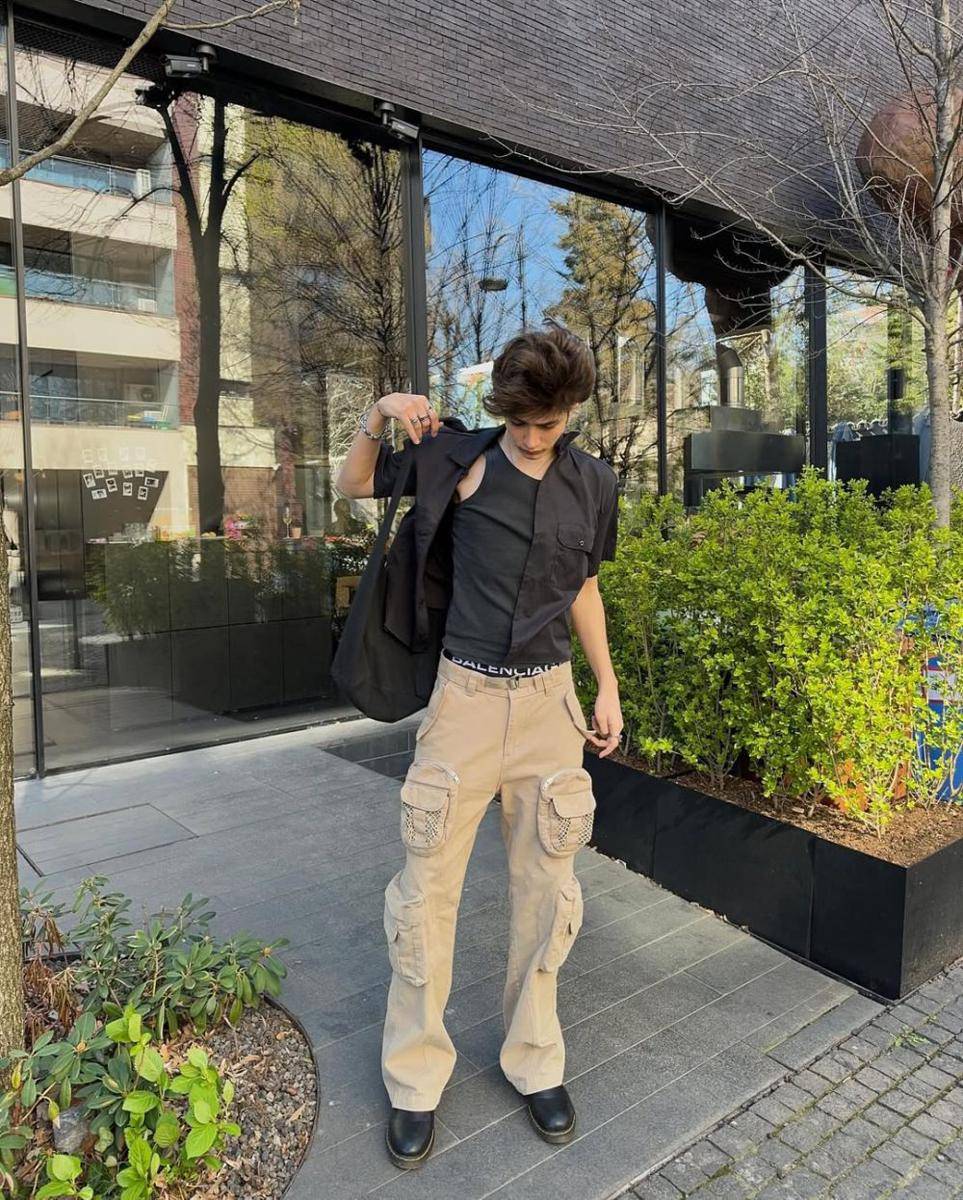 outfit streetwear kekinian ala Alexandru Badea (instagram.com/ok.alecs)