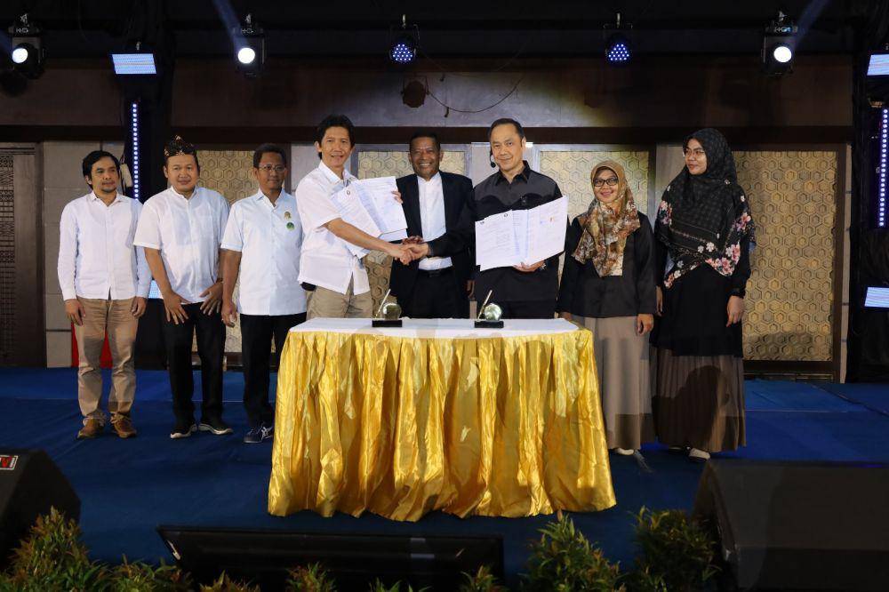 Fakultas Kedokteran Universitas Diponegoro menggelar kegiatan Character Building ESQ bertajuk “PPDS yang Bermartabat dan Bermanfaat Menuju Indonesia Emas” untuk  Program Pendidikan Dokter Spesialis (PPDS) dan PPDS Subspesialis, FK Undip di Muladi Dome Undip, Sabtu (4/01/2025). (dok. Undip)