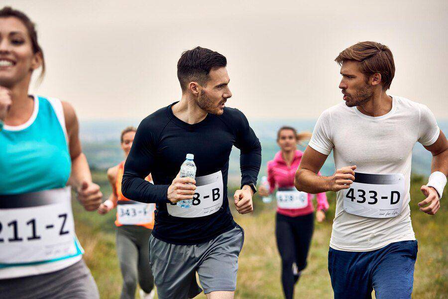 Ilustrasi running event. (freepik.com/Drazen Zigic)