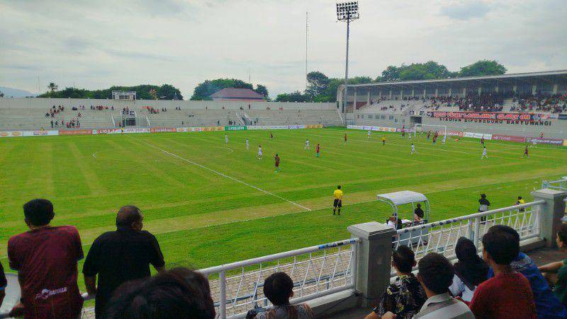 Persewangi Banyuwangi mendominasi. Fitri Anggia