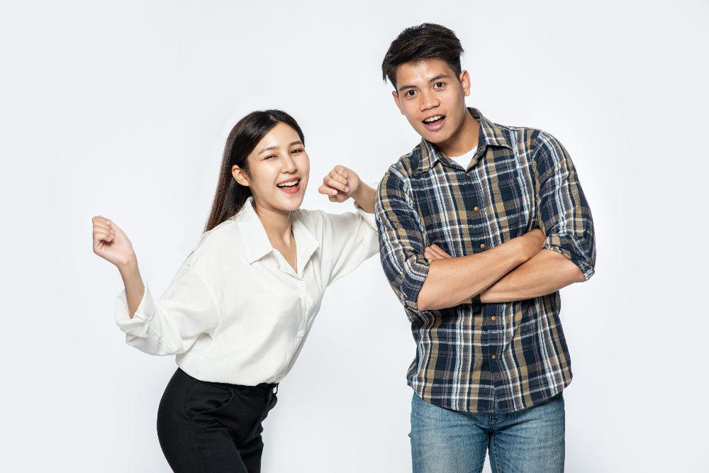 4 Tanda Dia Hanya Cocok Dijadikan Teman, Bukan Pasangan
