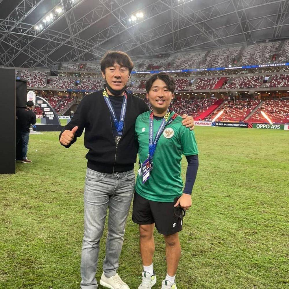 potret kedekatan Shin Tae Yong dan Jeje (instagram.com/shintaeyong7777)