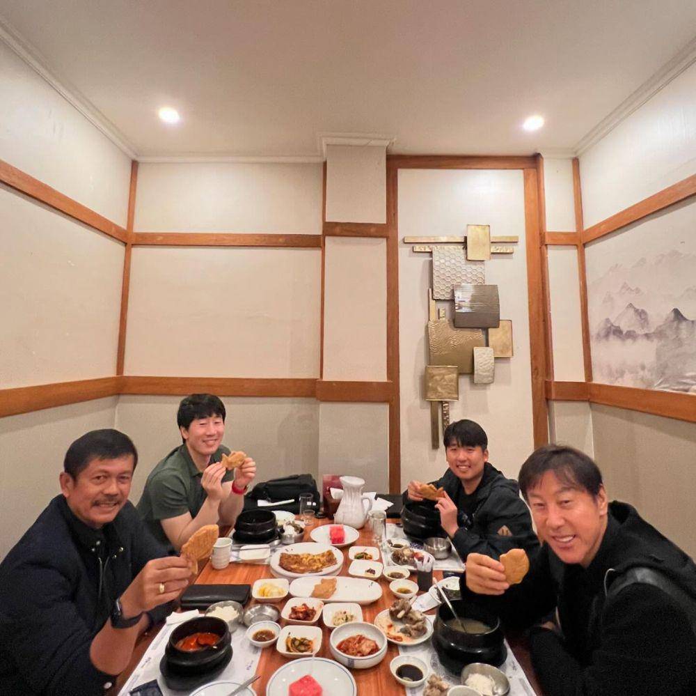 potret kedekatan Shin Tae Yong dan Jeje (instagram.com/shintaeyong7777)