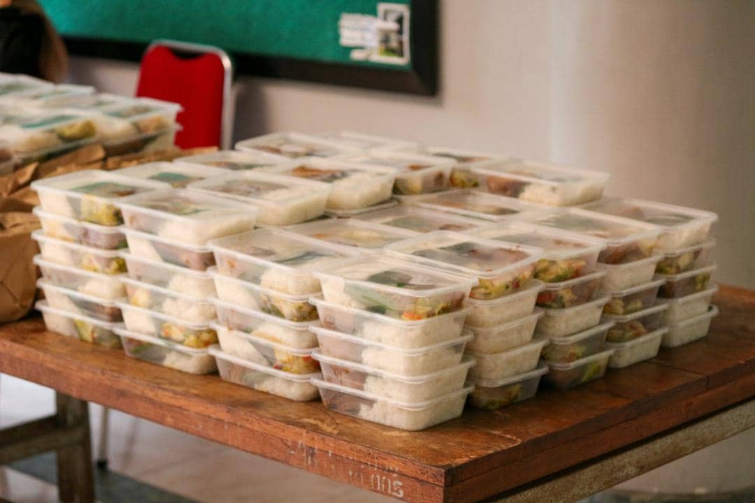 Kenapa Makanan Katering Bisa Bikin Banyak Orang Sakit?