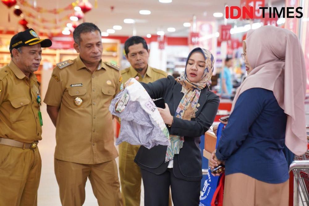 Toko Modern di Pontianak Diminta Patuh Larangan Kantong Plastik