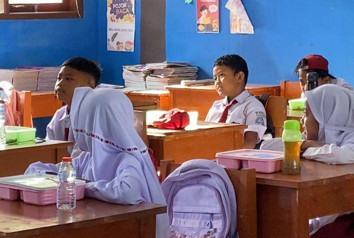 Makan bergizi gratis di Sukabumi (IDN Times/Fatimah)