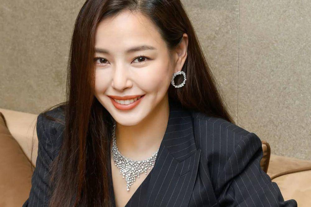 Lee Ha Nee (Instagram.com/honey_lee32)