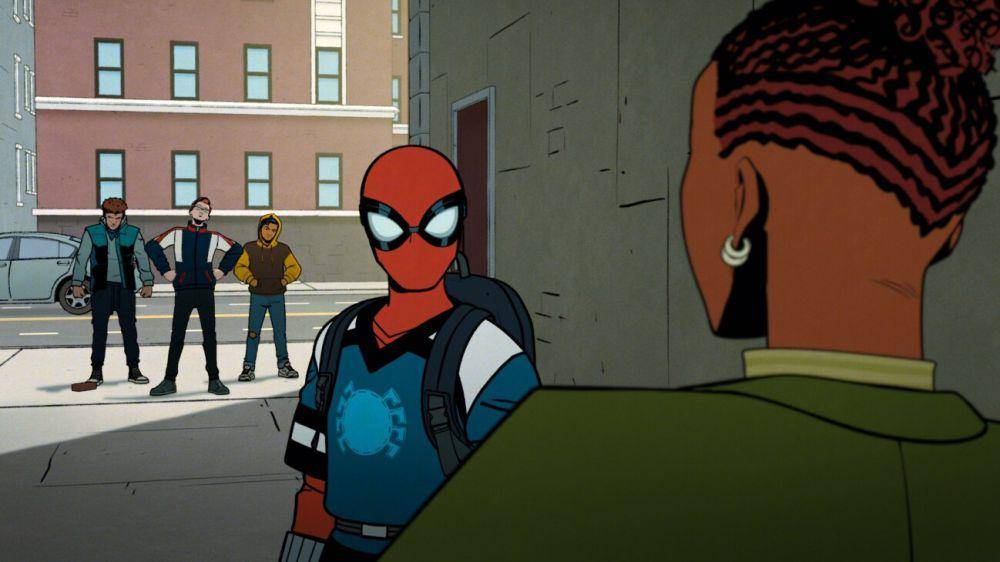 Kisah orsinal Spider-Man, Peter menggunakan kostum buatan sendiri yang ala kadarnya. (dok. Marvel Studios/Your Friendly Neighborhood Spider-Man)