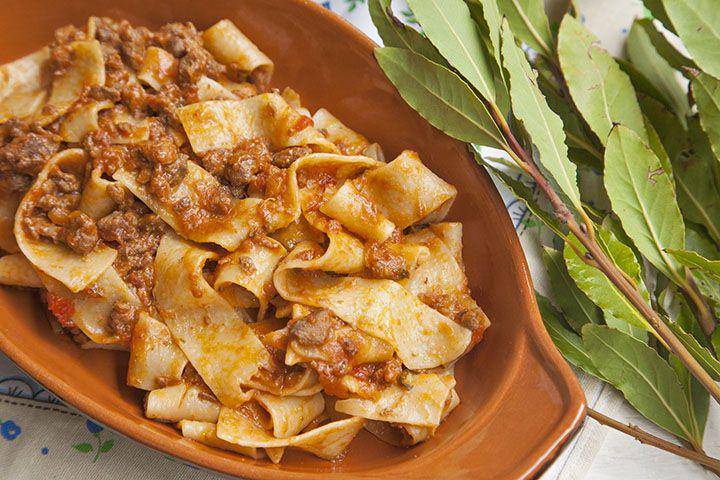 ilustrasi pappardelle al cinghiale (commons.wikimedia.org/I-Food)