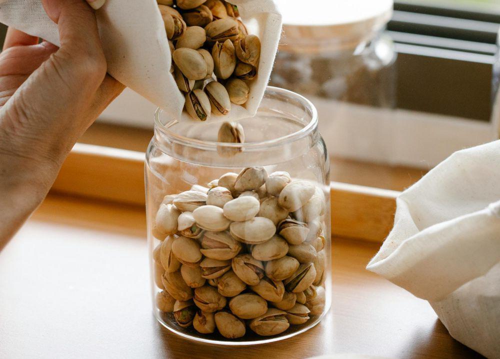 4 Tips Menyimpan Kacang Pistachio, Awet Tak Berjamur