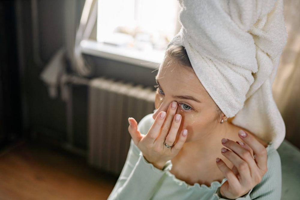 Sunscreen Dulu atau Day Cream Dulu, Mana yang Lebih Tepat?