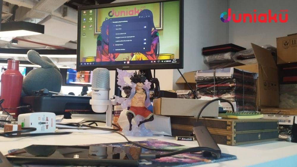 Foto Samsung DeX di monitor kerja Fahrul Nurullah. (Duniaku.com/Fahrul Nurullah)