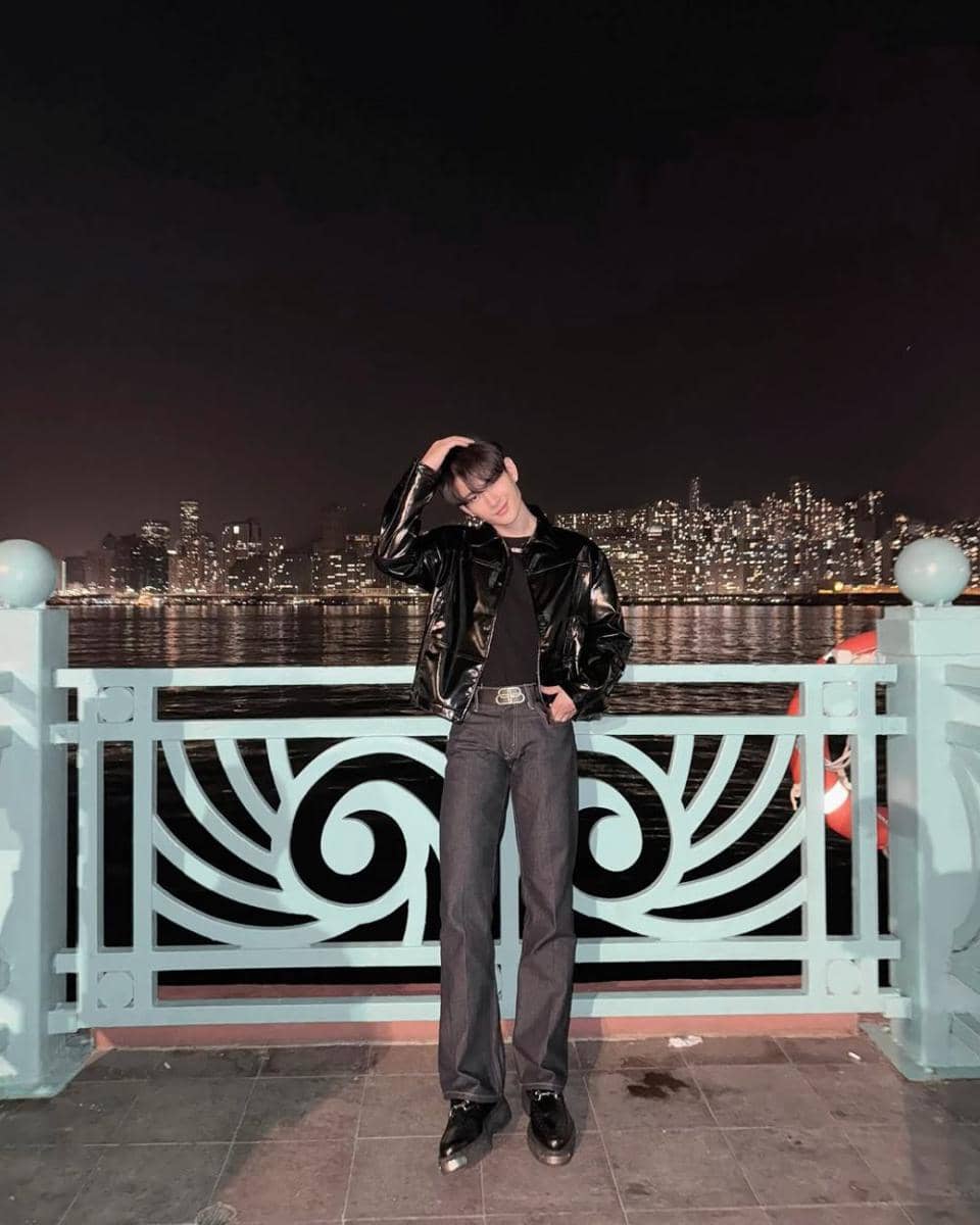 OOTD nuansa hitam ala Pavel Naret (instagram.com/pavelphoom)