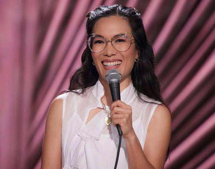 potret artis pemenang Golden Globes 2025 (instagram.com/aliwong)