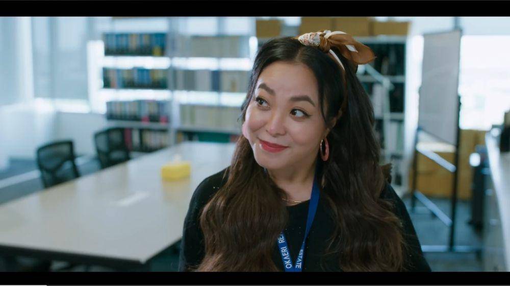 cuplikan Dada Warinda di Ossan's Love Thailand (Dok.GMMTV/Ossan's Love)