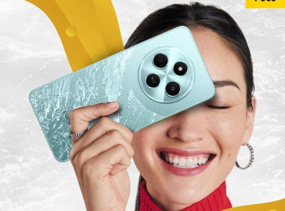 Seseorang memegang POCO C75 5G. (x.com/POCO India)