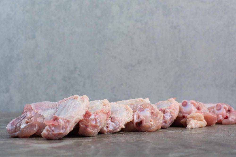 ilustrasi paha ayam (freepik.com/azerbaijan_stockers)