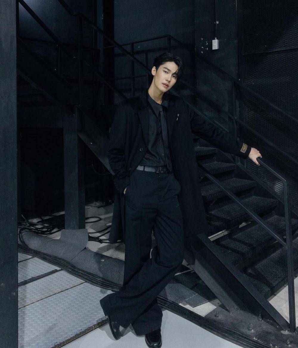 Dew Jirawat (instagram.com/dew_jsu)