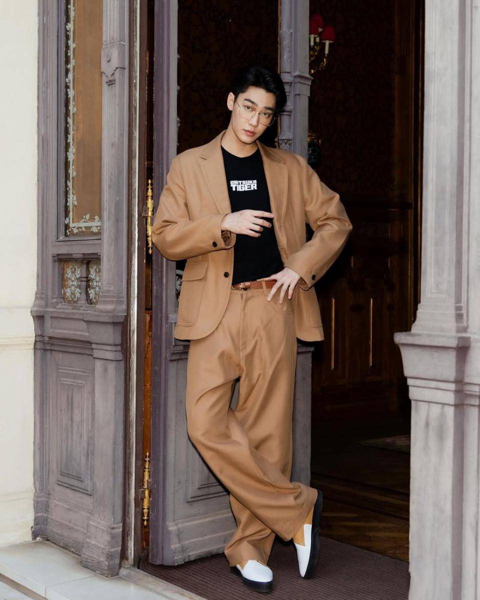 Dew Jirawat (instagram.com/dew_jsu)