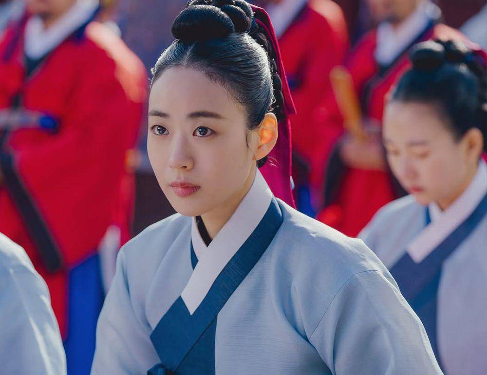still cut drama Korea The Queen Who Crowns (instagram.com/tvn_drama)