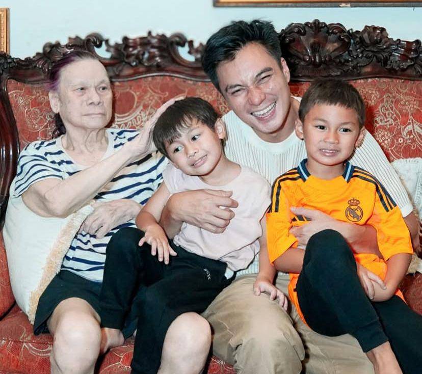 potret kenangan Baim Wong bersama ayahnya yang meninggal dunia (Instagram.com/baimwong)
