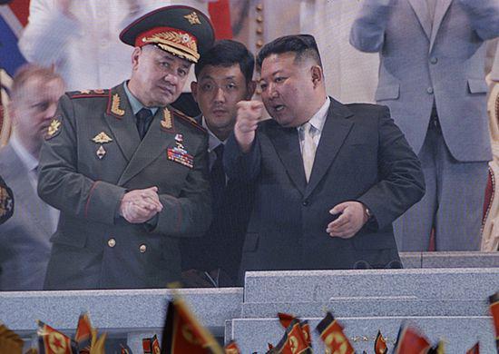 Kim Jong Un Saksikan Uji Coba Rudal di Kapal Perang Pertama Korut