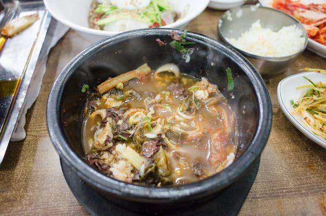 kerang ijo bumbu kuning (pexels.com/makafood)